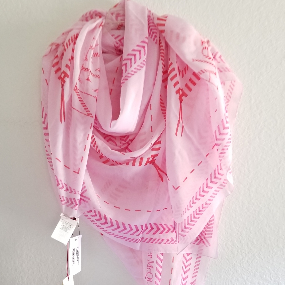 Alexander McQueen Logo XL Whipstitch Cotton & Silk Rectangular Scarf Pink - Picture 3 of 9